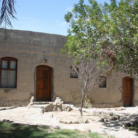 Fort Sesfontein Lodge & Safaris Экстерьер фото