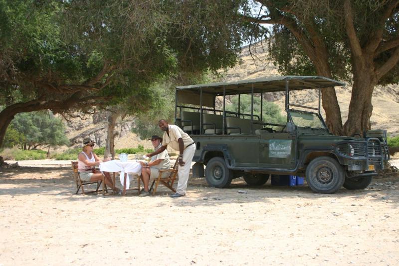 Fort Sesfontein Lodge & Safaris Экстерьер фото